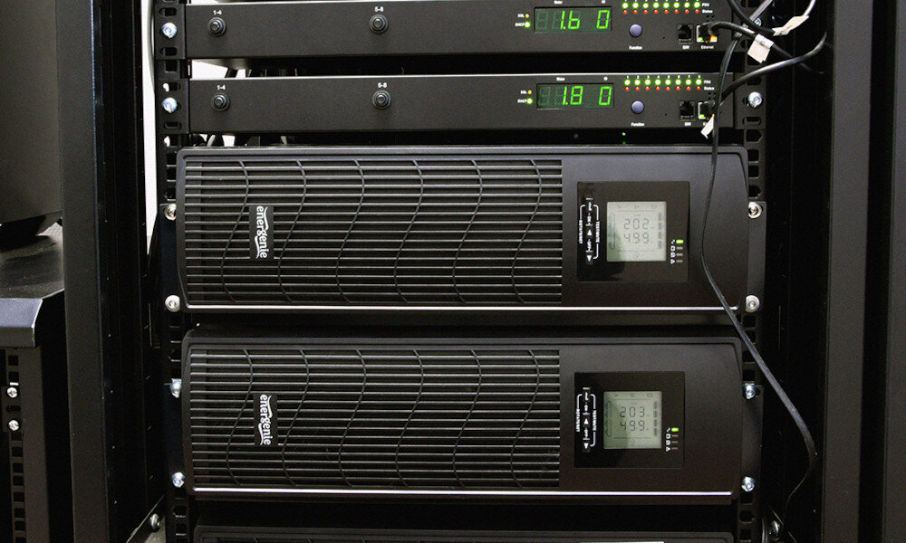 Zasilacz UPS ENERGENIE EG-UPSRACK-12 podłączenie złącza przeznaczenie cechy zalety opis