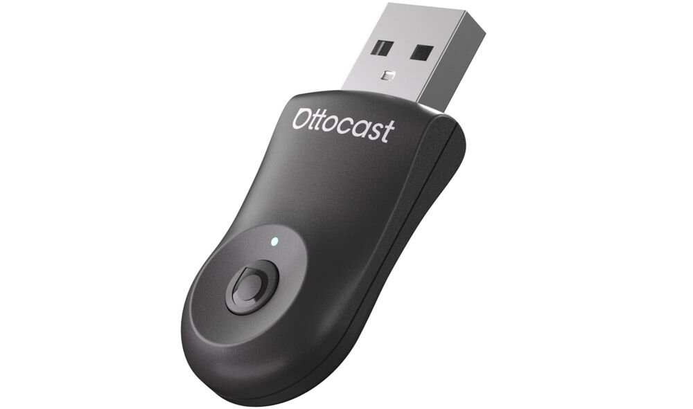Czarny adapter USB z napisem \'Ottocast\' i przyciskiem na obudowie.