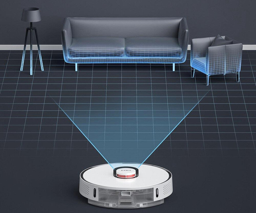 Na obrazie widoczny jest biały robot sprzątający na tle pokoju z kanapą, fotelem i lampą. Robot emituje niebieskie linie, które tworzą siatkę wokół mebli, sugerując skanowanie przestrzeni.