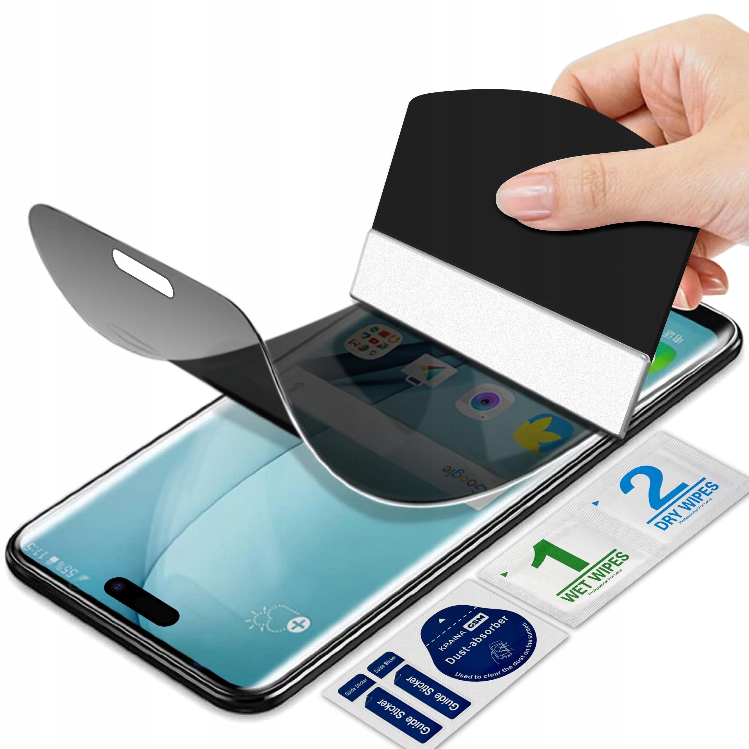 Na obrazie widać telefon z nałożoną folią ochronną, a obok znajdują się ściereczki oznaczone jako \'1 WET WIPES\' i \'2 DRY WIPES\'. Ręka trzyma narzędzie do aplikacji folii.