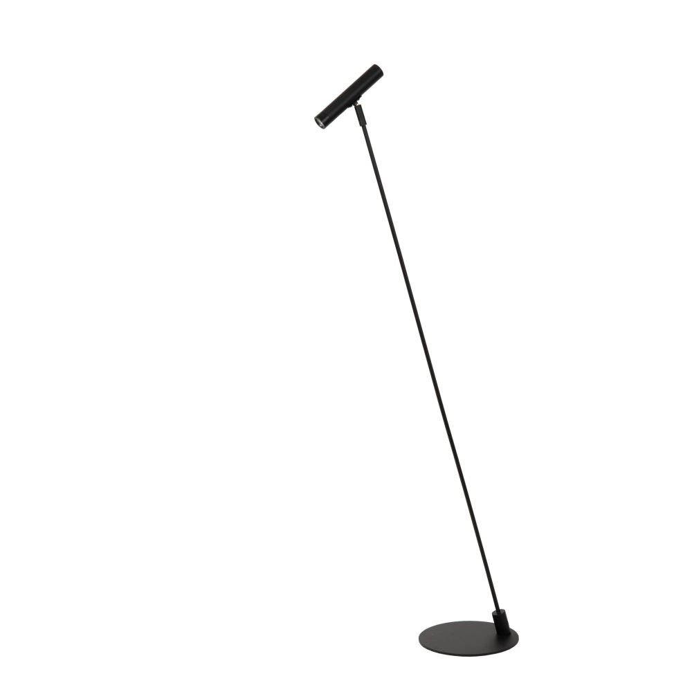 Czarna lampa podłogowa o minimalistycznym designie z okrągłą podstawą i smukłym, pochylonym trzonem zakończonym cylindrycznym kloszem.
