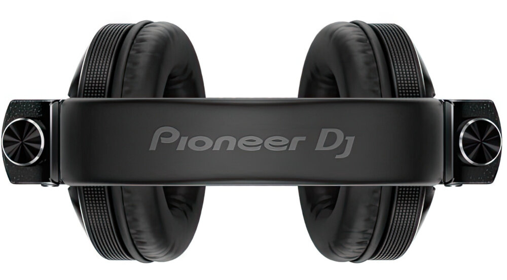 Czarne słuchawki nauszne z widocznym napisem \'Pioneer DJ\' na pałąku. Na bokach znajdują się okrągłe elementy z teksturą.