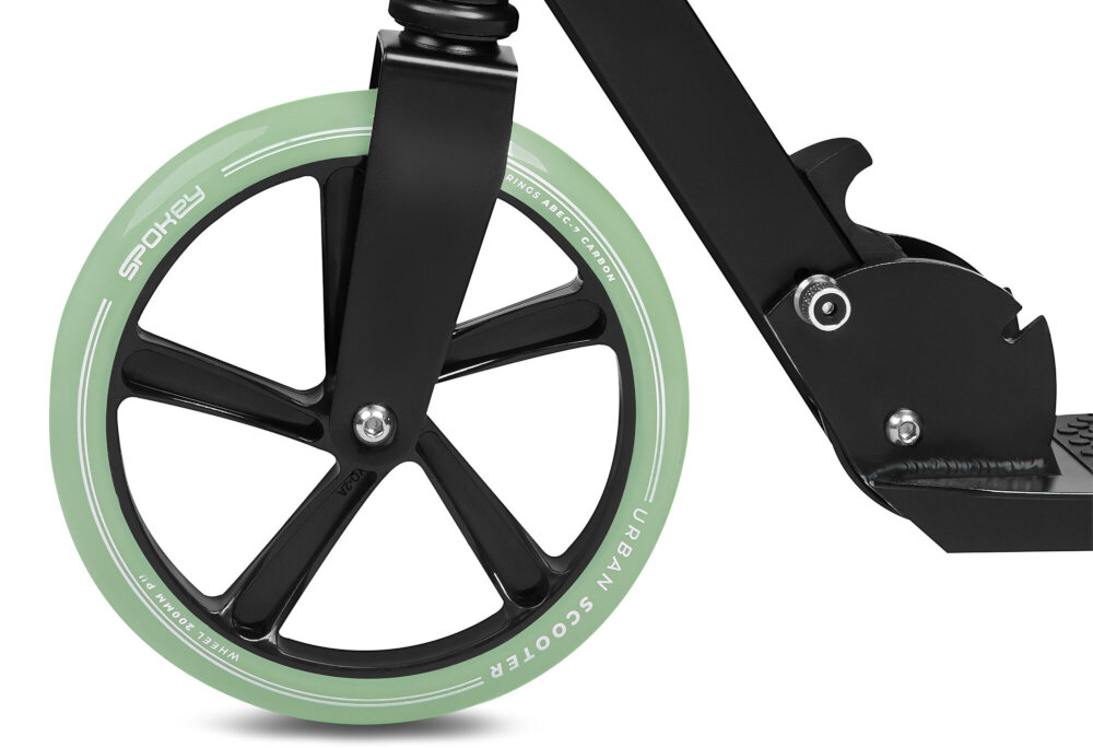 Hulajnoga SPOKEY Ayas Czarny dwa kola z materialu PU twardosc 82A w rozmiarze 200 mm nie wymagaja pompowania wysokiej jakosci lozyska ABEC-7 Carbon plynnosc ruchu