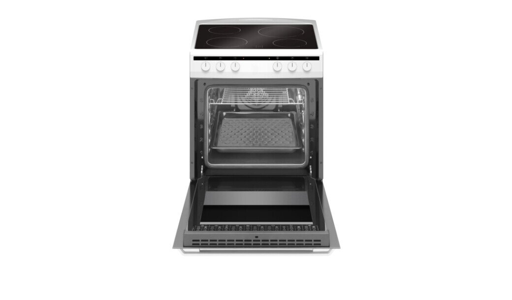 Na zdjęciu widoczna jest otwarta kuchnia elektryczna z płytą grzewczą i piekarnikiem. W piekarniku znajdują się dwie blachy do pieczenia.