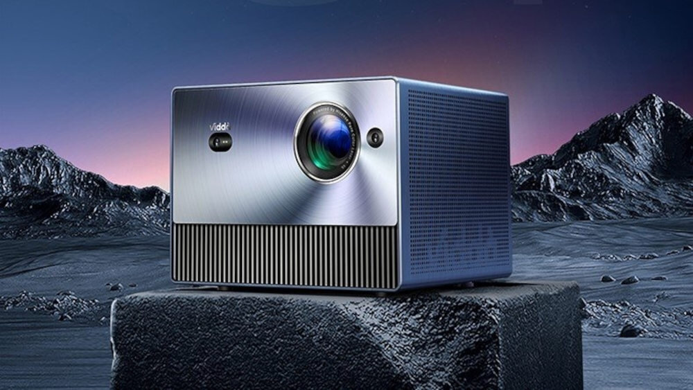 Projektor HISENSE C1 wygoda wygląd obraz wytrzymałość system chłodzenie cichy filmy gry złącza wyposażenie realizm dolby