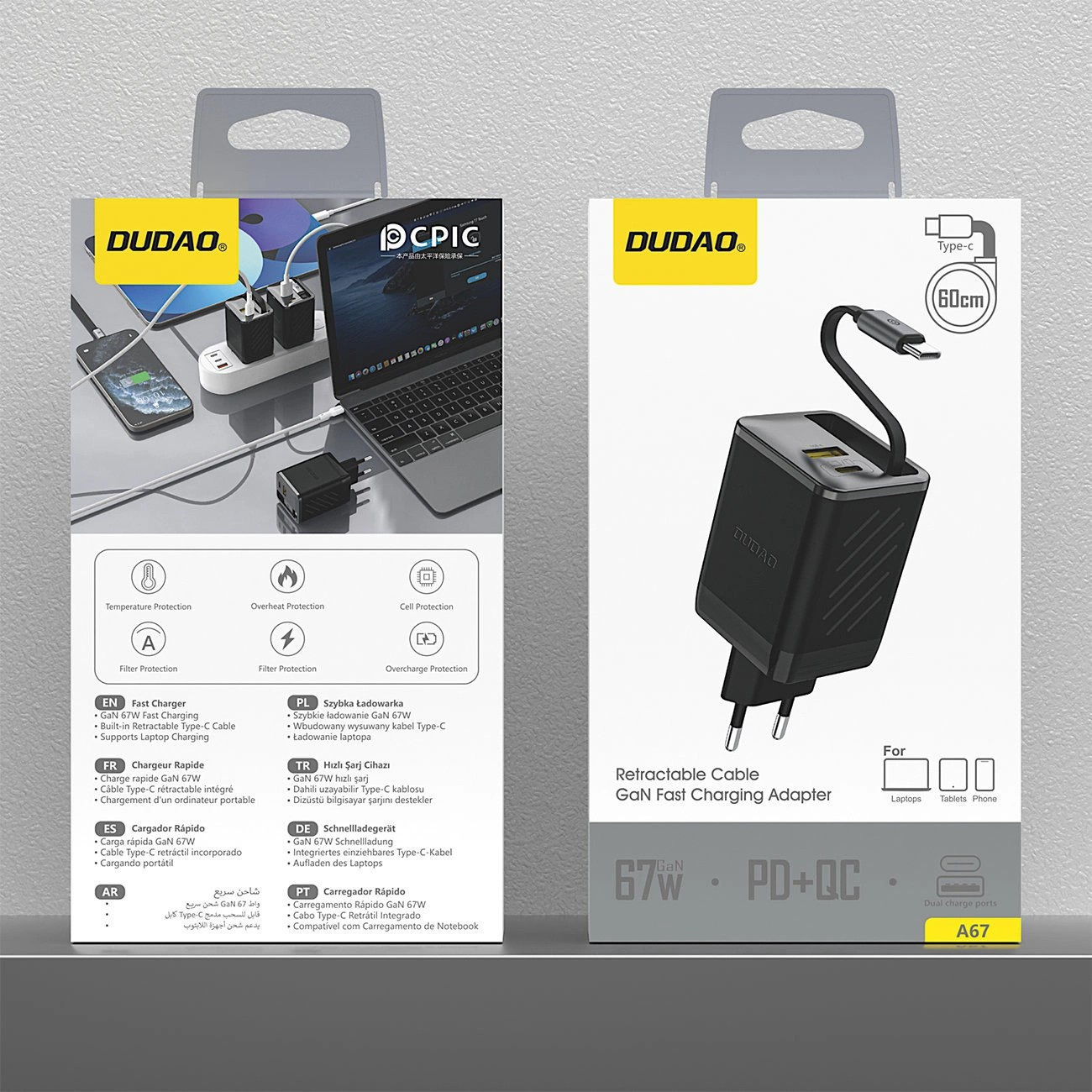 Opakowanie ładowarki sieciowej Dudao z wbudowanym zwijanym kablem USB-C, przedstawiające produkt oraz jego funkcje, takie jak szybkie ładowanie GaN 67W. Widoczne są ikony ochrony, logo Dudao oraz oznaczenie \'A67\'.