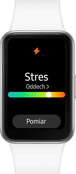 Smartband z białym paskiem i prostokątnym ekranem wyświetla aplikację do pomiaru stresu. Na ekranie widoczny jest tekst: \'Stres\', \'Oddech\', kolorowy pasek oraz przycisk \'Pomiar\'.