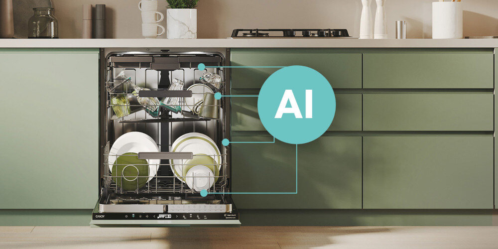 Zmywarka w zabudowie kuchennej z otwartymi drzwiami, wypełniona naczyniami. Na obrazie widoczny jest napis \'AI\' oraz logo \'CANDY\'.