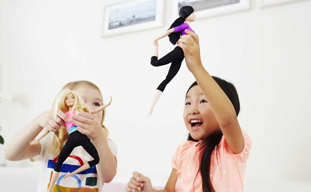 Barbie MATTEL Made to Move DHL82 ruch