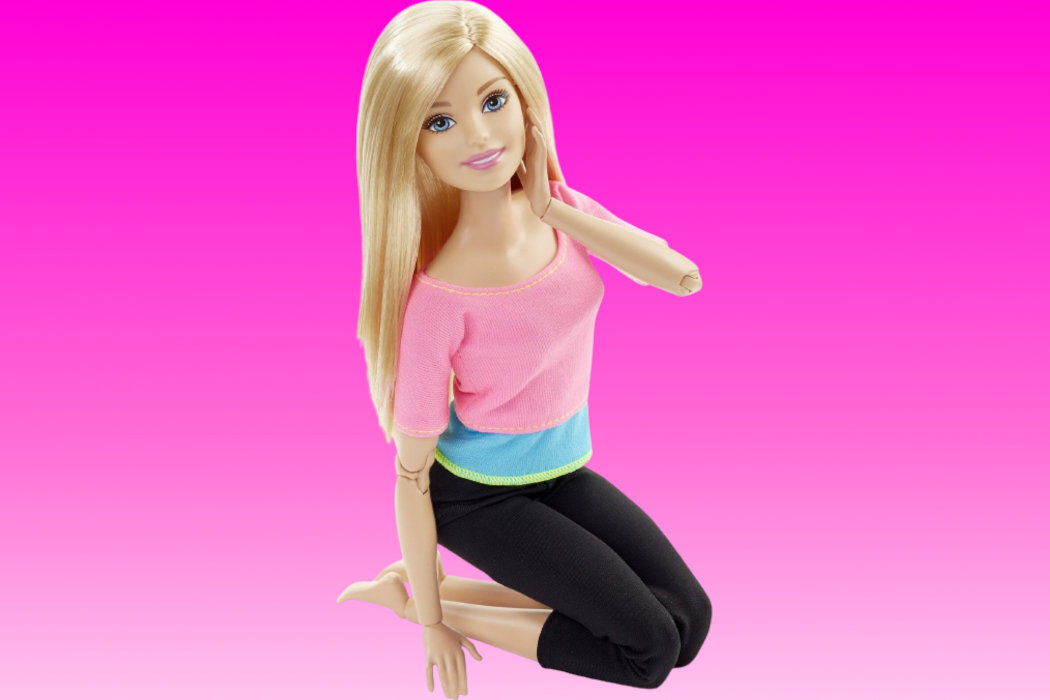 Barbie MATTEL Made to Move DHL82 ubrania
