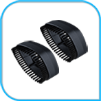 Na obrazie widoczne są dwa czarne elementy przypominające szczotki, ułożone obok siebie. Tło jest jednolite i jasne.