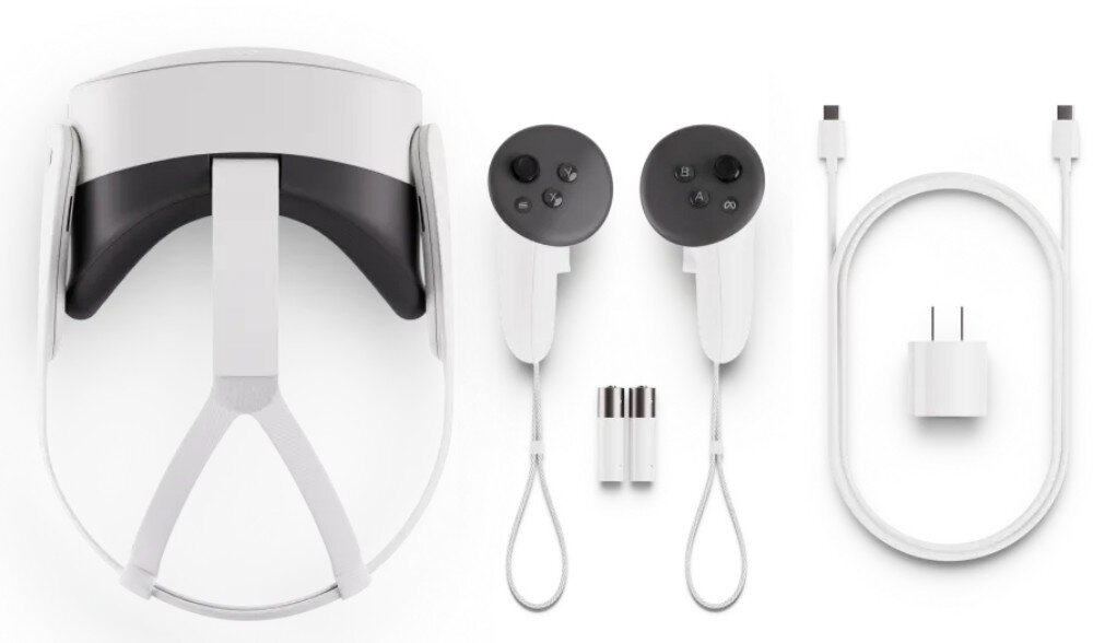 Na obrazie widoczne są białe gogle VR, dwa kontrolery, dwa akumulatory, kabel USB-C oraz adapter zasilania. Wszystkie elementy są ułożone na białym tle.