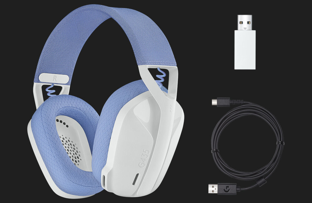 Na obrazie widoczne są białe słuchawki nauszne z niebieskimi elementami, adapter USB oraz kabel z końcówkami USB-C. Na słuchawkach znajduje się napis \'G435\'.