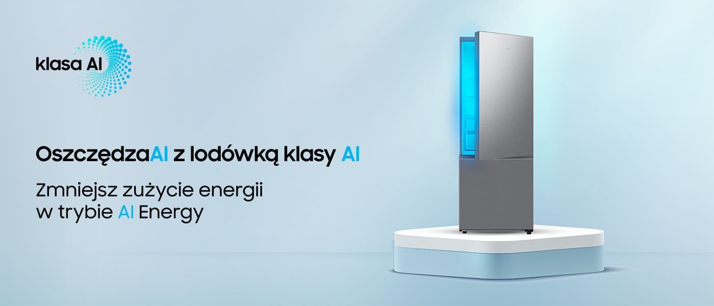 Obraz przedstawia lodówkę na podwyższeniu, z niebieskim podświetleniem wnętrza. Tekst na obrazie: \'klasa AI Oszczędzaj AI z lodówką klasy AI Zmniejsz zużycie energii w trybie AI Energy\'.