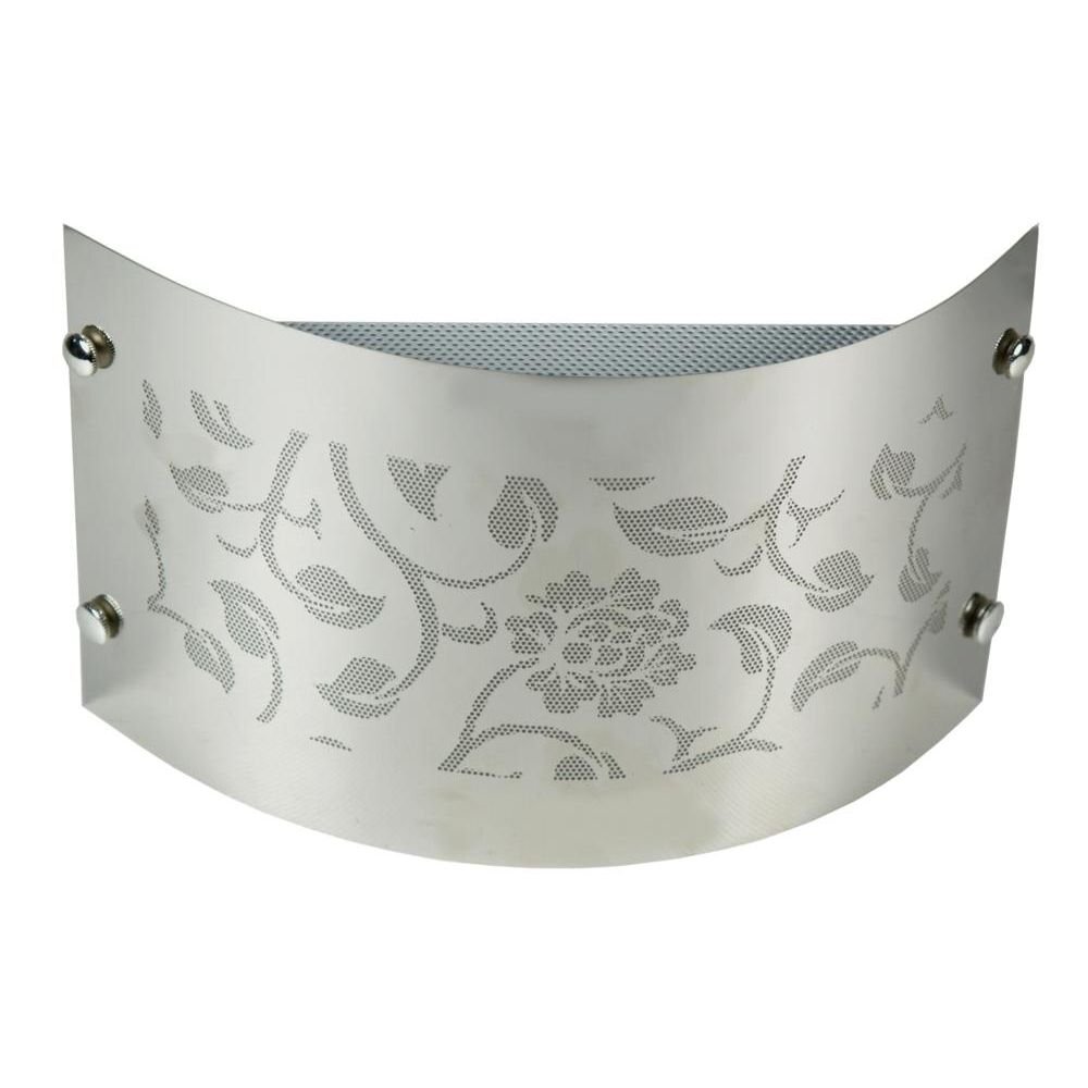 Lampa ścienna kinkiet z metalowym kloszem o wzorze kwiatowym, zamocowana na czterech śrubach.