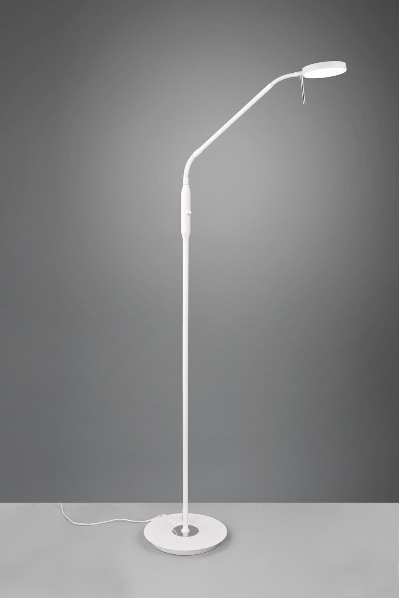 Biała lampa podłogowa LED z okrągłą podstawą i regulowanym ramieniem na szarym tle.