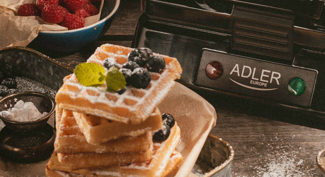 Gofrownica ADLER AD 3036 Czarny XXL na 4 gofry szybko latwo przygotowywanie prosta obsluga