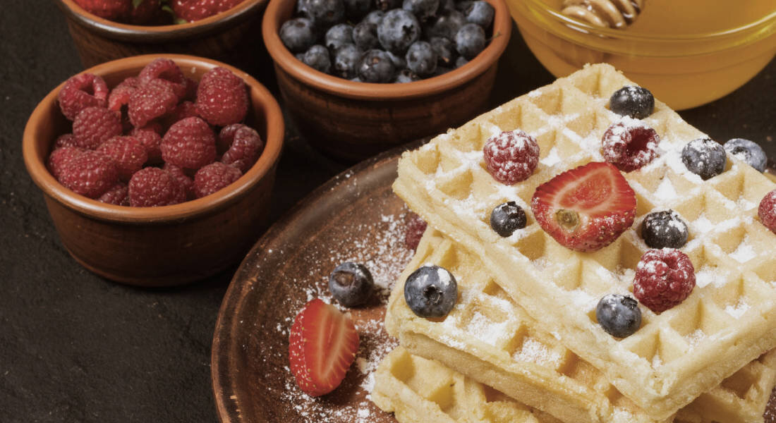 Gofrownica ADLER AD 3036 Czarny XXL na 4 gofry antyposlizgowe nozki zabezpieczenie przed przegrzaniem