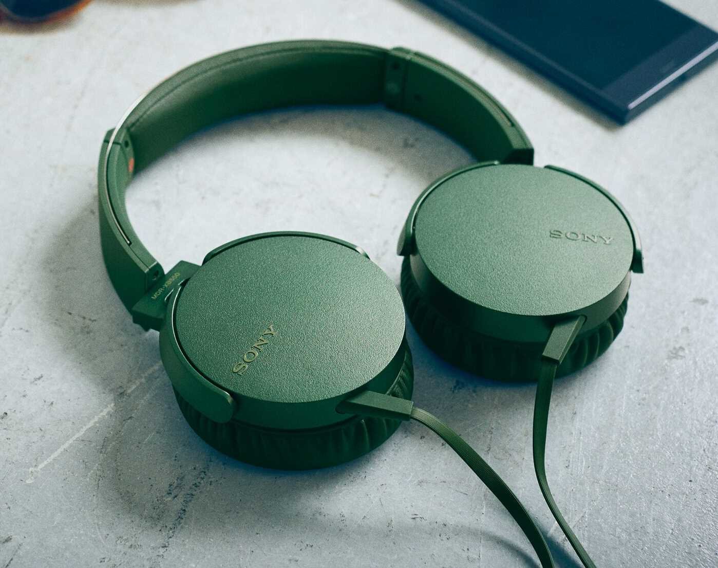 Słuchawki nauszne SONY MDR-XB550AP - Obrotowa konstrukcja 