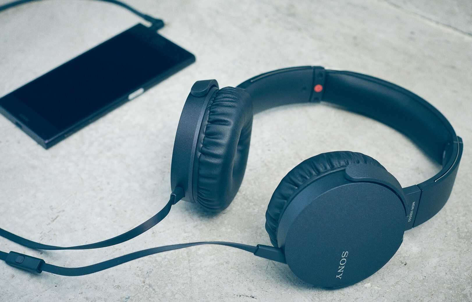 Słuchawki nauszne SONY MDR-XB550AP - EXTRA BASS
