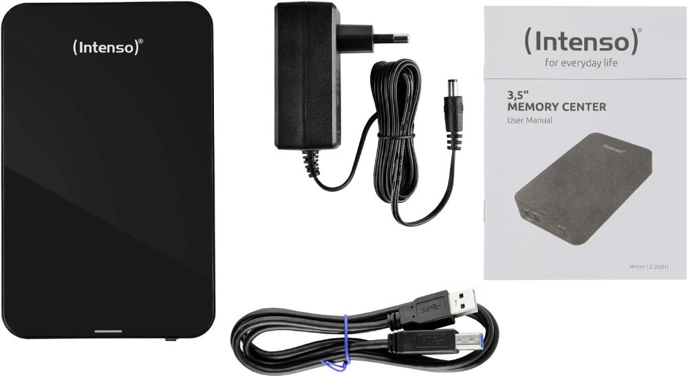 Dysk INTENSO Memory Center Zestaw produktowy zawierający dysk zewnętrzny, zasilacz sieciowy z długim przewodem, kabel USB oraz papierową instrukcję obsługi