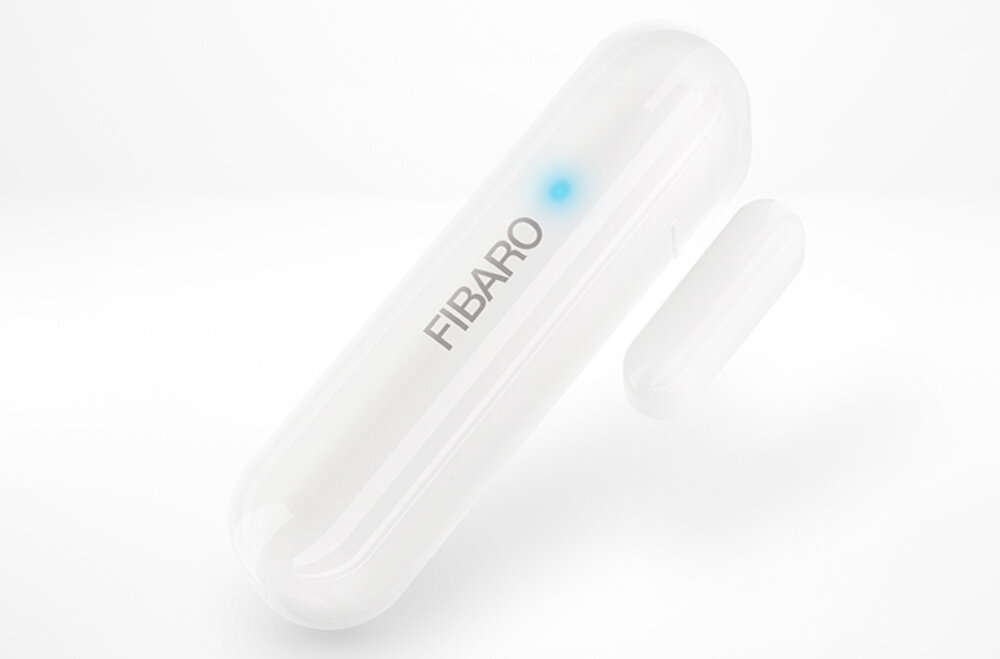 Czujnik otwarcia drzwi i okien FIBARO Sensor 2 FGDW-002-7 zasilanie bezprzewodowe bateria AA dzialanie okolo 2 lata sygnalizacja stanu baterii minimalistyczna konfiguracja blyskawiczna konstrukcja dwustronna tasma