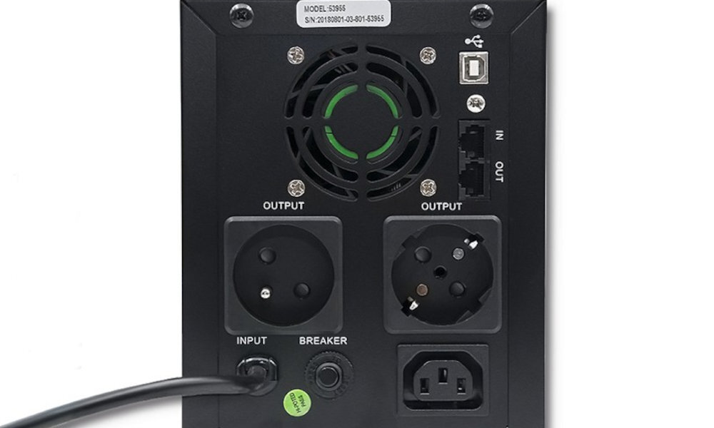 UPS QOLTEC Monolith 900W  lewy