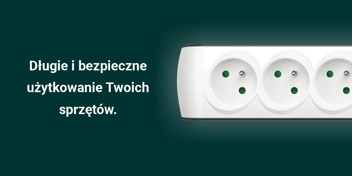 Obraz przedstawia fragment białej listwy z trzema gniazdami elektrycznymi na ciemnym tle. Obok znajduje się tekst: \'Długie i bezpieczne użytkowanie Twoich sprzętów.\'