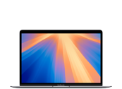 Laptop z otwartym ekranem wyświetlającym kolorowy gradient w odcieniach pomarańczowego i niebieskiego. Na dolnej ramce ekranu widoczny jest napis \'MacBook Pro\'.