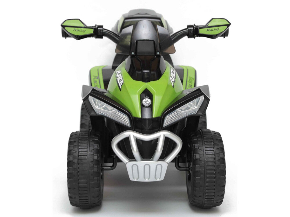 Zielony quad elektryczny dla dzieci z czarnymi i srebrnymi elementami, posiada napis \'REBEL\' oraz \'Racing\' na lusterkach. Widoczne są duże, czarne opony i srebrny zderzak z przodu.