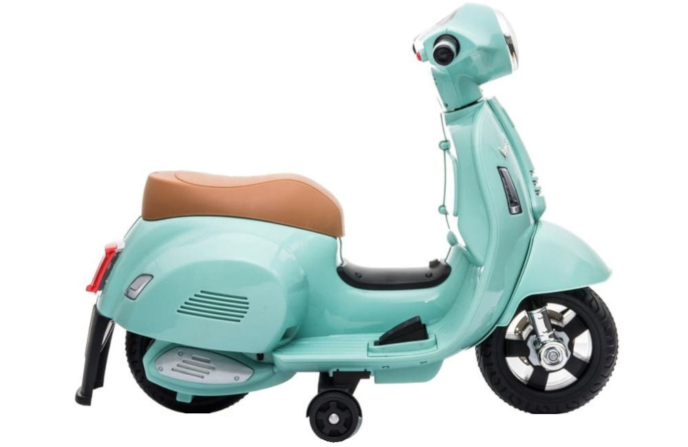 Turkusowy motorek elektryczny z brązowym siedzeniem i czarnymi kołami. Posiada dodatkowe małe kółka stabilizujące z tyłu.