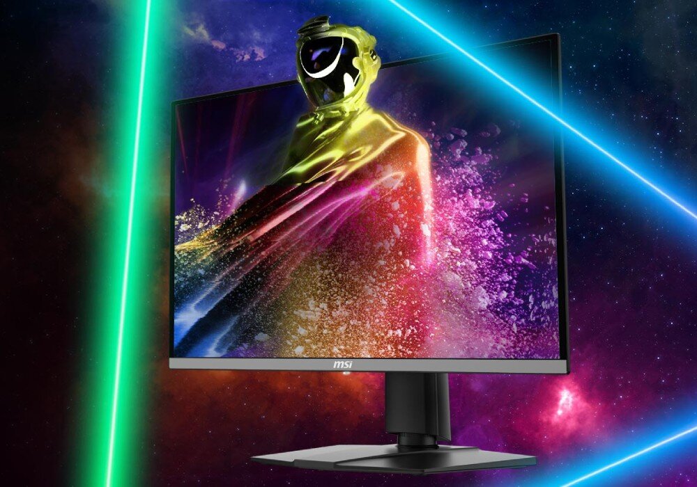 Monitor z logo MSI wyświetla kolorową grafikę przedstawiającą postać w hełmie na tle kosmicznego krajobrazu z neonowymi liniami.