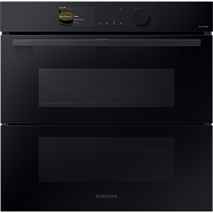 Czarny piekarnik z dwoma komorami i panelem sterowania z wyświetlaczem oraz pokrętłem. Na panelu widoczne jest logo \'Samsung\'.