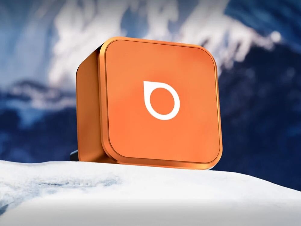 Adapter OTTOCAST CP88-T Mini Cube Wireless CarPlay Wireless Android Auto połączenia muzyka wiadomości mapy aplikacje samochód, adapter stojący na pokrywie śniegu