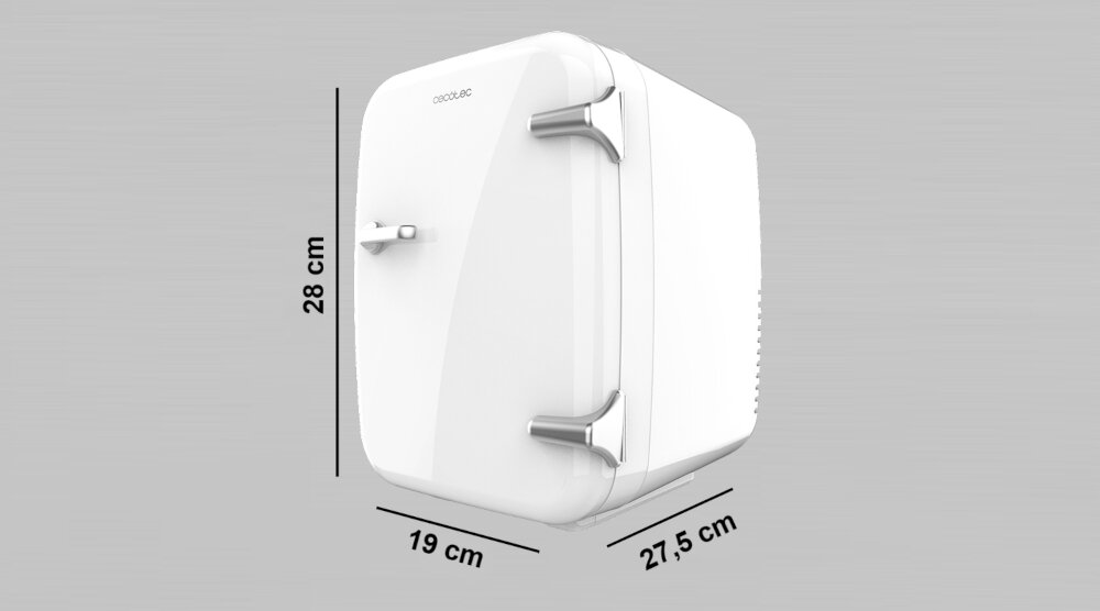 LODÓWKA TURYSTYCZNA CECOTEC BOLERO MINICOOLING Grafika przedstawia wymiary mini lodówki: 28 × 19 × 27,5 cm. Kompaktowa konstrukcja ułatwia ustawienie urządzenia na biurku, półce lub blacie pojemność 4 l półka wewnętrzna organizacja produktów kolor White stylowy design podróże biuro dom
