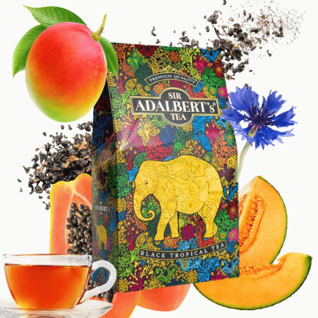Opakowanie herbaty Sir Adalbert’s Black Tropical Tea z kolorowym wzorem i złotym słoniem na tle owoców i filiżanki herbaty. Widoczny napis: \'Sir Adalbert’s Tea Black Tropical Tea\'.