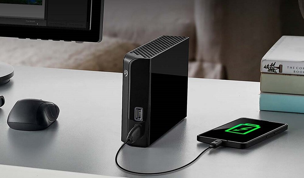 Dysk SEAGATE Backup Plus Hub 10TB HDD - port USB ładowanie smartfona czy tabletu