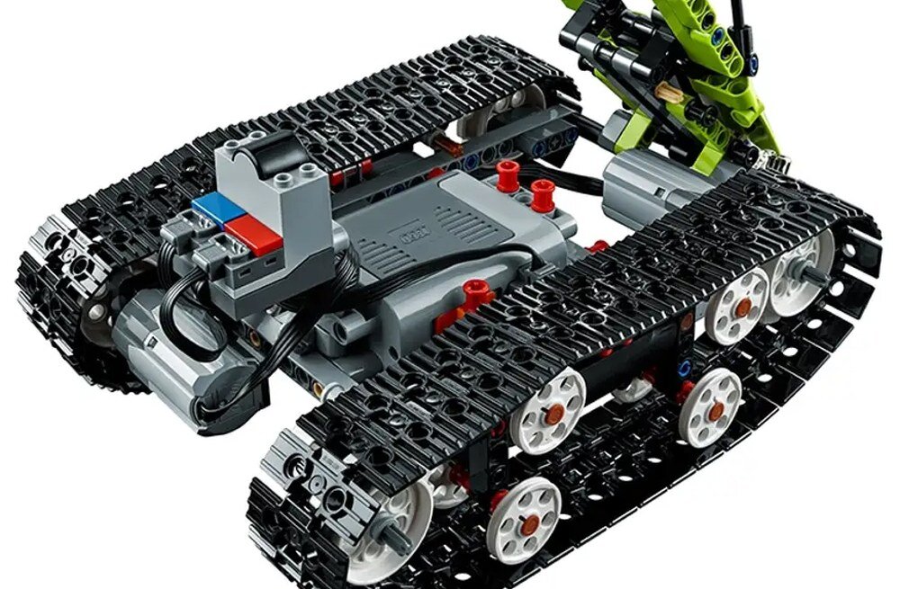 LEGO 42065 Technic RC Tracked Racer  