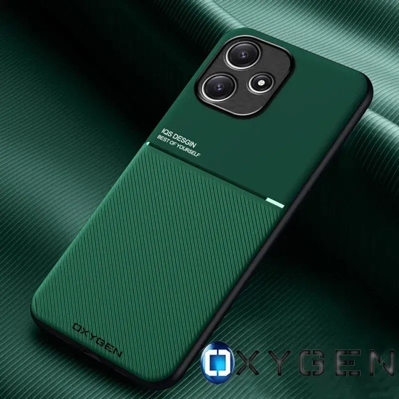 Zielone etui na telefon z trzema aparatami, teksturą w dolnej części i napisami \'IQS DESIGN BEST OF YOURSELF\' oraz \'OXYGEN\'.