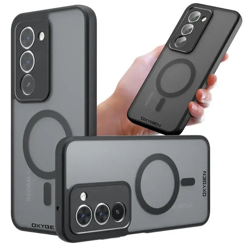 Obraz przedstawia przezroczyste etui na telefon z czarnymi krawędziami i okrągłym wzorem MagSafe. Na etui widoczne są napisy \'OXYGEN\' i \'REDMI\'.