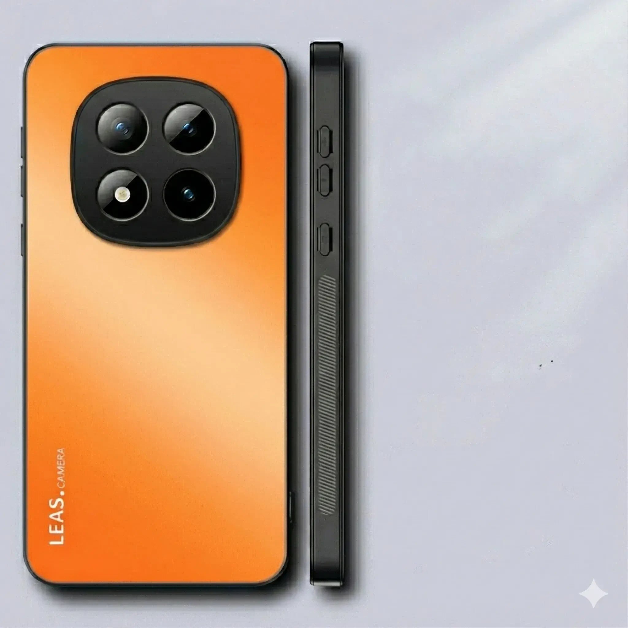 Obraz przedstawia pomarańczowe etui na telefon z trzema okrągłymi wycięciami na aparat. Na etui widoczny jest napis \'LEAS CAMERA\'.