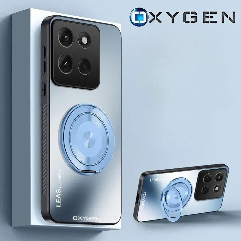 Obraz przedstawia etui na telefon z trzema dużymi obiektywami aparatu i niebieskim elementem na tylnej części. Widoczne są napisy: \'OXYGEN\' i \'LEAS CAMERA\'.
