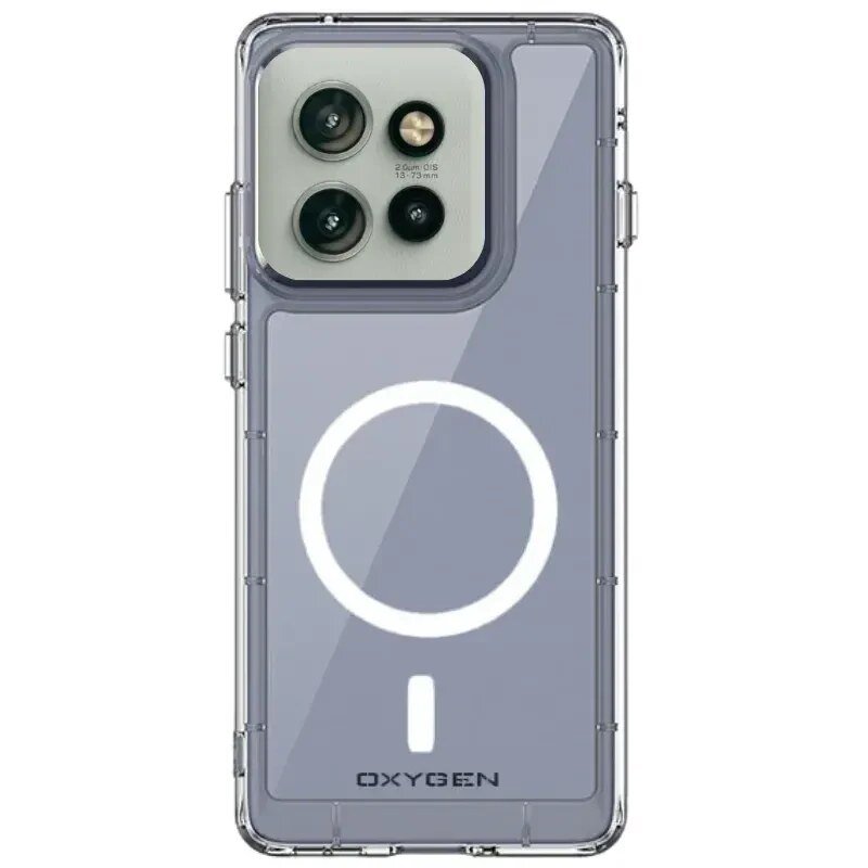 Przezroczyste etui na telefon z widocznym logo \'OXYGEN\' na dole oraz okrągłym wzorem na środku. W lewym górnym rogu znajduje się wycięcie na aparat z trzema obiektywami i lampą błyskową.