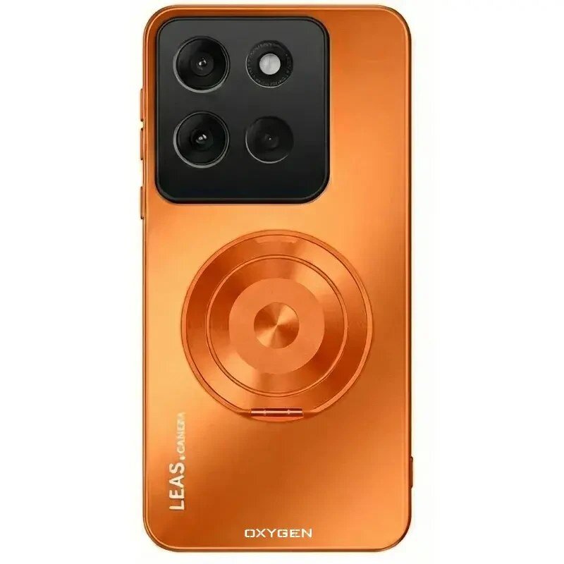 Pomarańczowe etui na telefon z okrągłym wzorem i wycięciem na aparat z trzema obiektywami. Widoczny tekst: \'LEA.S CAMERA\' oraz \'OXYGEN\'.