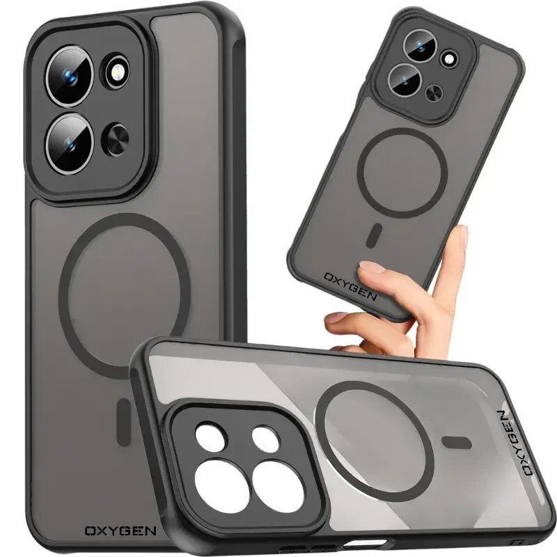 Na obrazie widoczne są trzy etui na telefon z napisem \'OXYGEN\', każde z okrągłym wzorem na tylnej części. Etui mają wycięcia na aparat i są w kolorze ciemnoszarym.