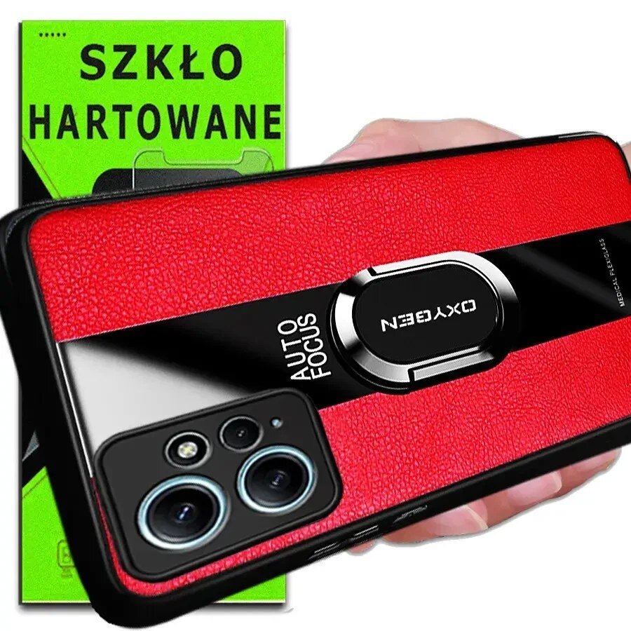 Na obrazie widoczne jest czerwone etui na telefon z czarnym paskiem i napisem \'AUTO FOCUS\' oraz \'OXYGEN\'. W tle znajduje się zielone opakowanie z napisem \'SZKŁO HARTOWANE\'.