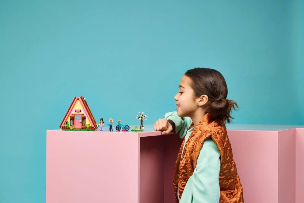 LEGO Friends Domek na luksusowym kempingu 42682 kuchnia łóżka ogródek rower górski akcesoria kempingowe