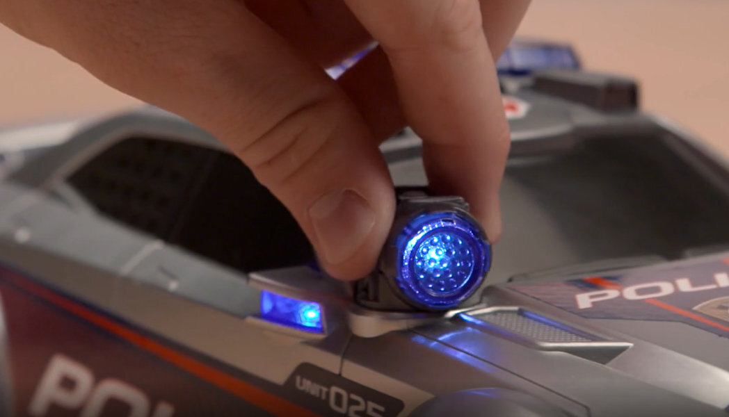 Samochód DICKIE TOYS Action Series Policja Street Force misja wyposażenie ciekawość zainteresowanie