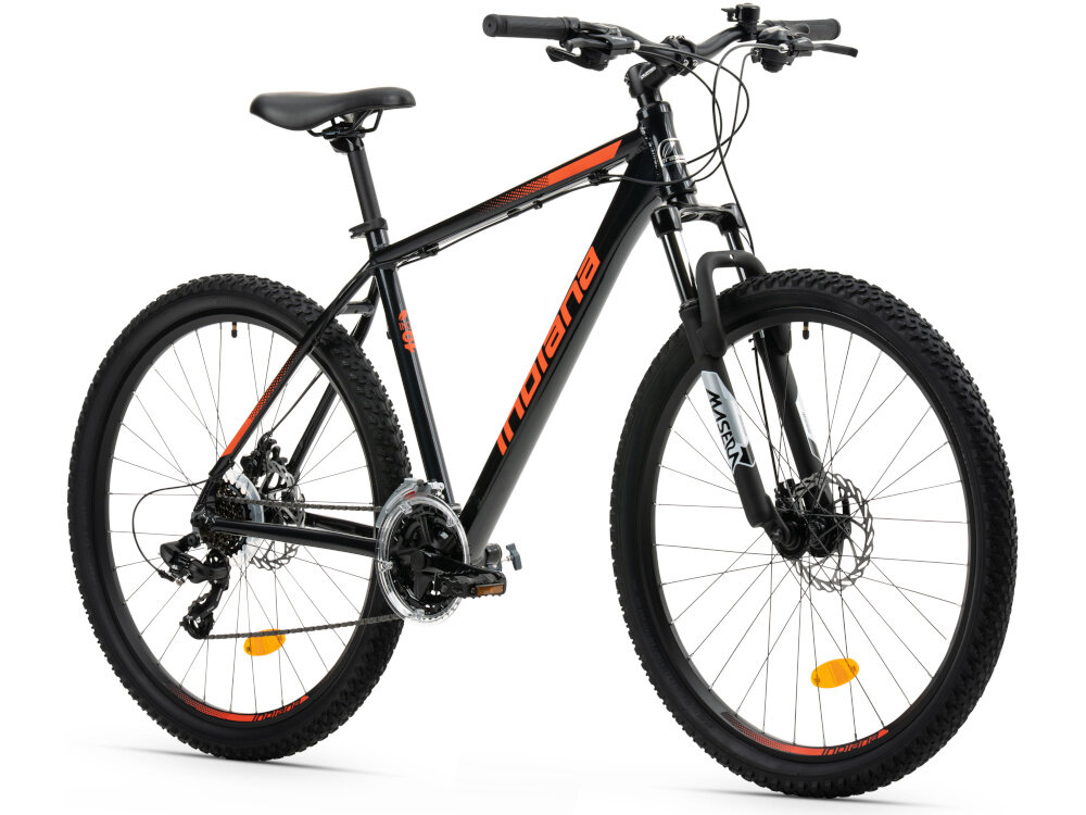 Rower górski MTB INDIANA X-Pulser 2.7 M19 27.5 cala męski Czarno-czerwony rower na białym tle widoczny od przodu pod skosem góral dla sportowców do jazdy wyczynowej uniwersalny dla amatorów zwrotny łatwo wchodzący w zakręty do jazdy w mieście na drodze utwardzonej i nieutwardzonej w lesie górski szlak błocie piachu