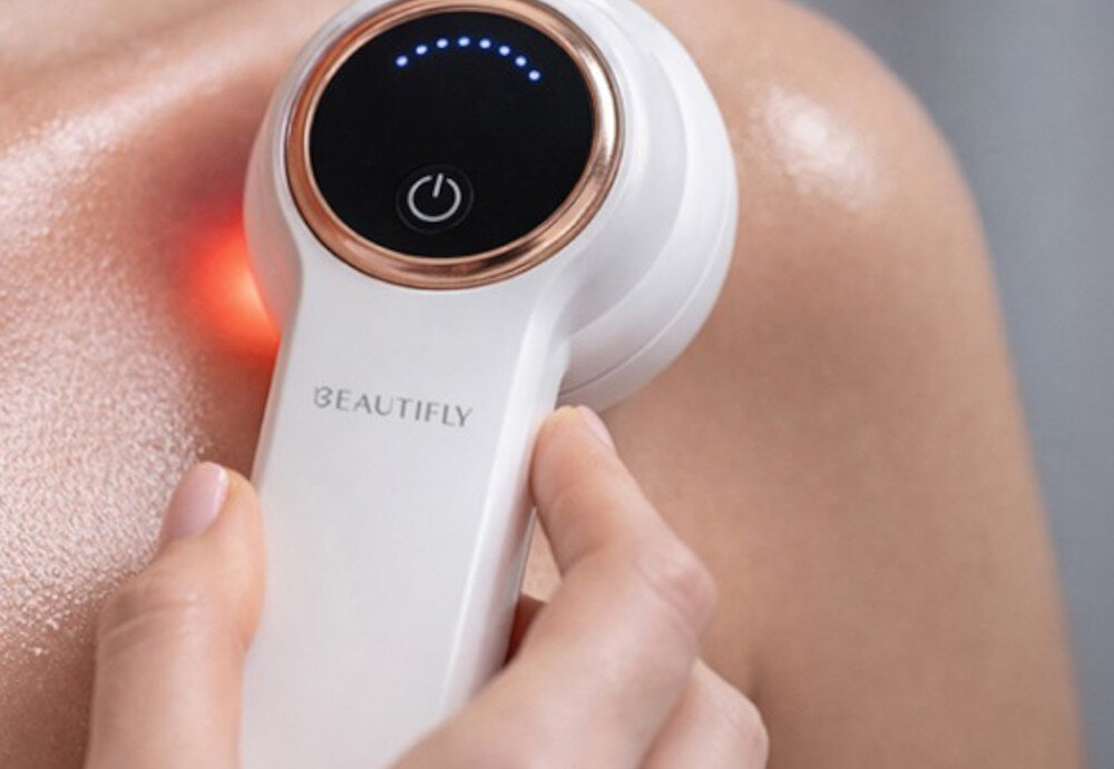 Masażer antycellulitowy BEAUTIFLY 8w1 TouchSense zdjęcie lifestyle Gładka, jędrna i promienna skóra